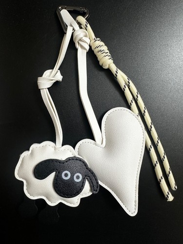 Bag key charm - bag/key,